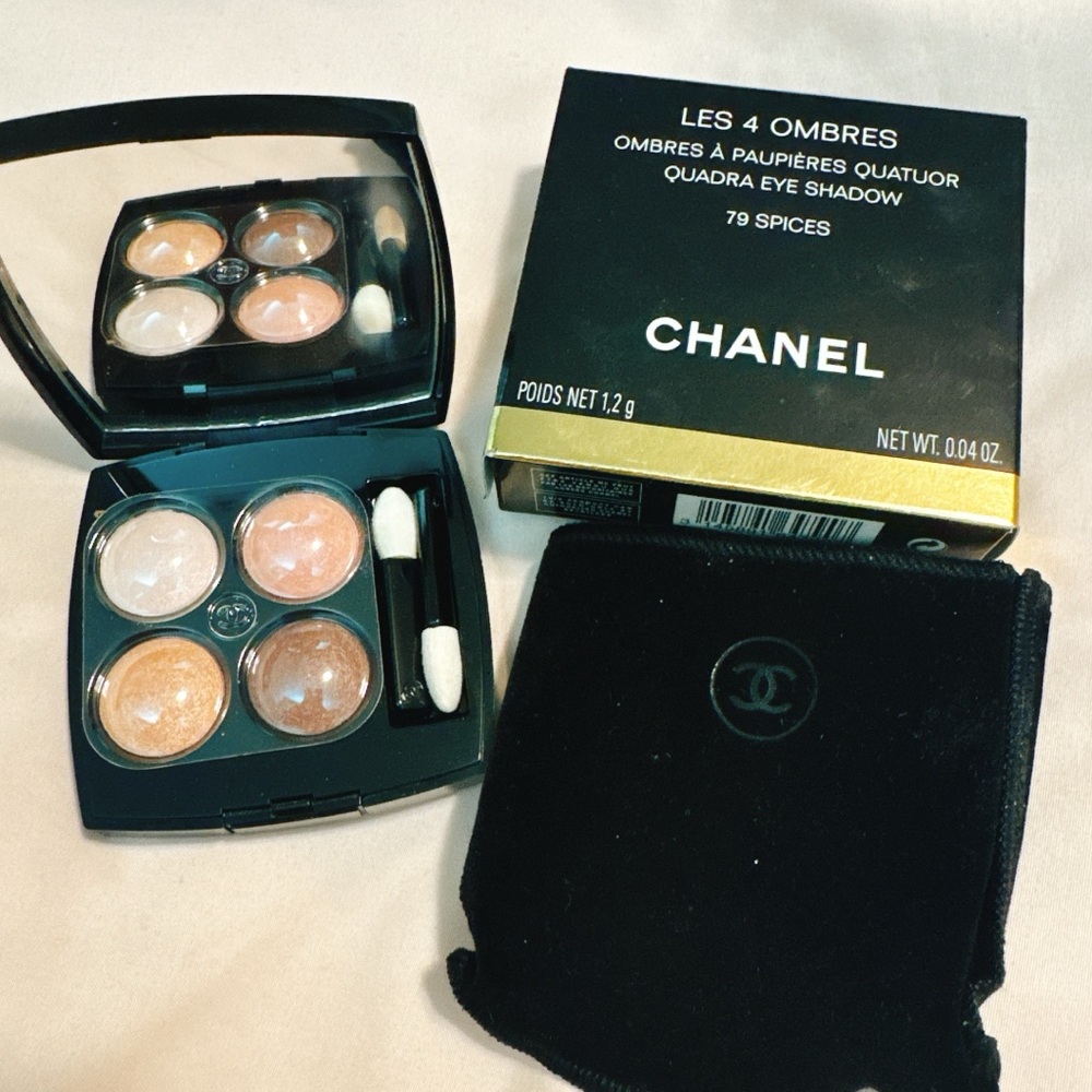 NEW CHANEL LES 4 OMBRES Cream and Gold Eyeshadow Quad color : 70 spices